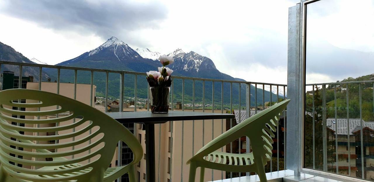 Aparthotel Domitys - Les Aiglons Blancs à Briançon Extérieur photo